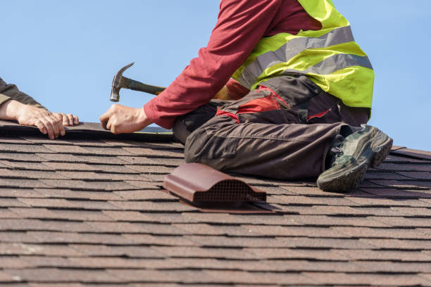 Best Storm Damage Roof Repair  in Country Clu, FL